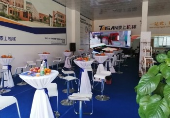 吧臺(tái)桌椅 (2)